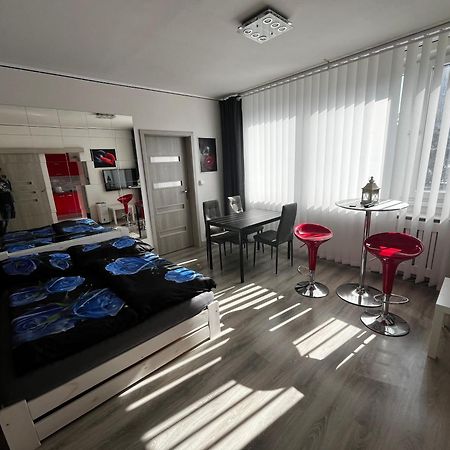 פראג Monfas Apartment Barrandov מראה חיצוני תמונה