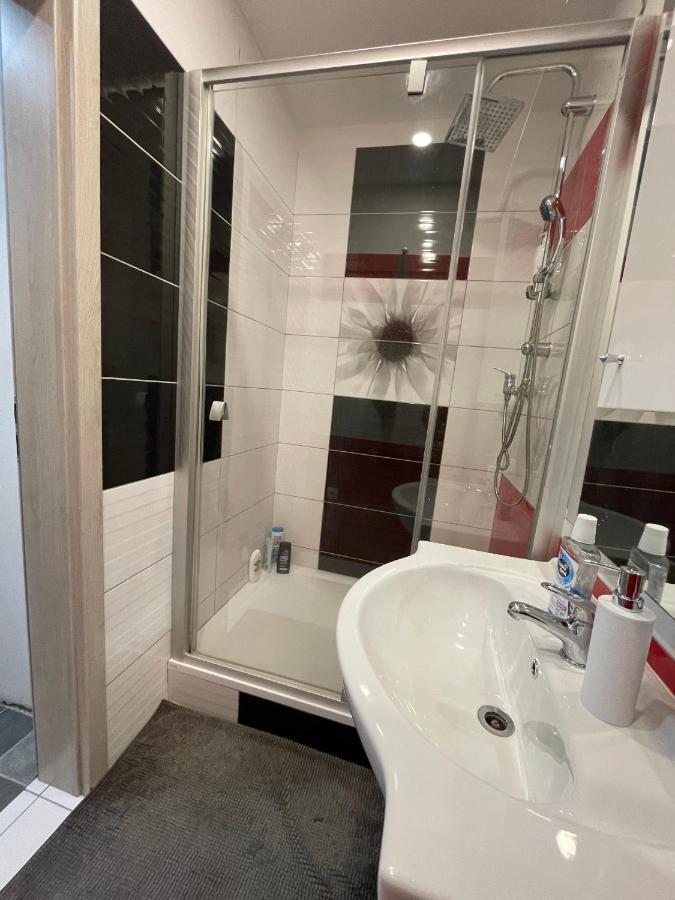 פראג Monfas Apartment Barrandov מראה חיצוני תמונה